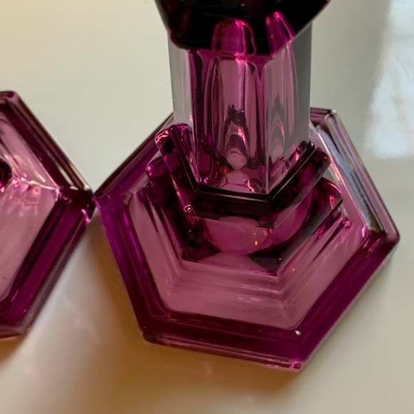 ❤️ Vintage Amethyst Pressed Glass Candlesticks - Sandwich Glass Repro from MMA - Picture 8 of 13